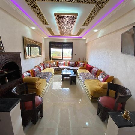 Charmant Logement Avec Parking Residenciel Sans Piscine Lägenhet Marrakesh Exteriör bild