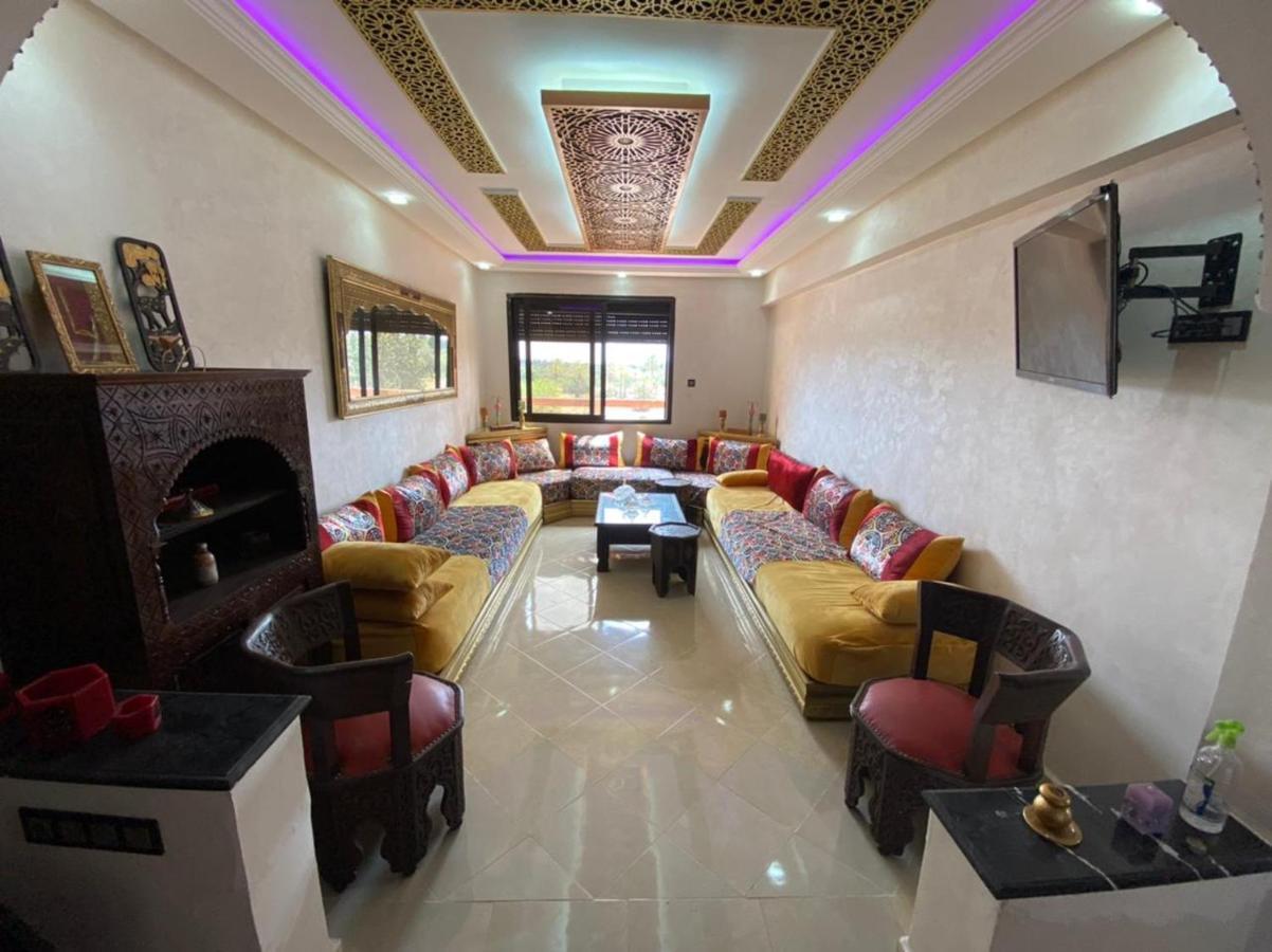 Charmant Logement Avec Parking Residenciel Sans Piscine Lägenhet Marrakesh Exteriör bild