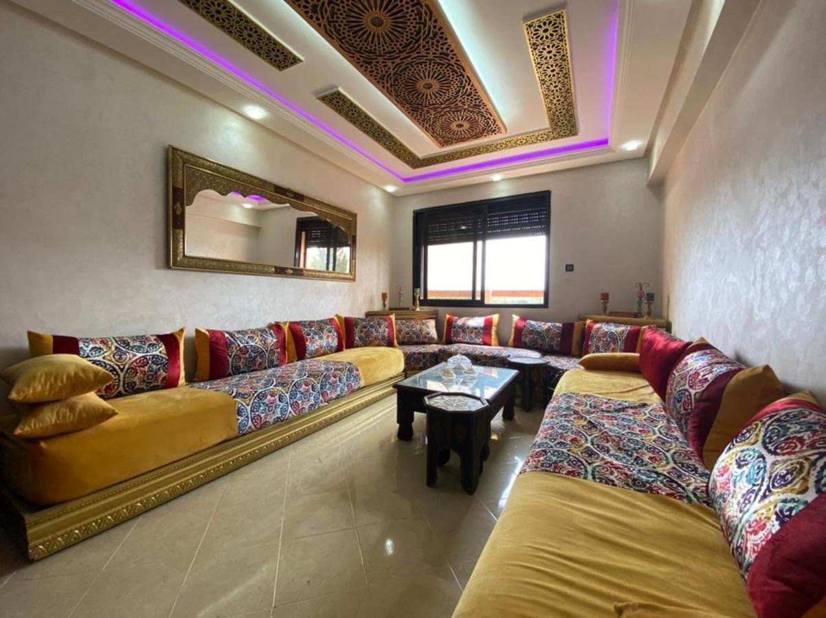 Charmant Logement Avec Parking Residenciel Sans Piscine Lägenhet Marrakesh Exteriör bild